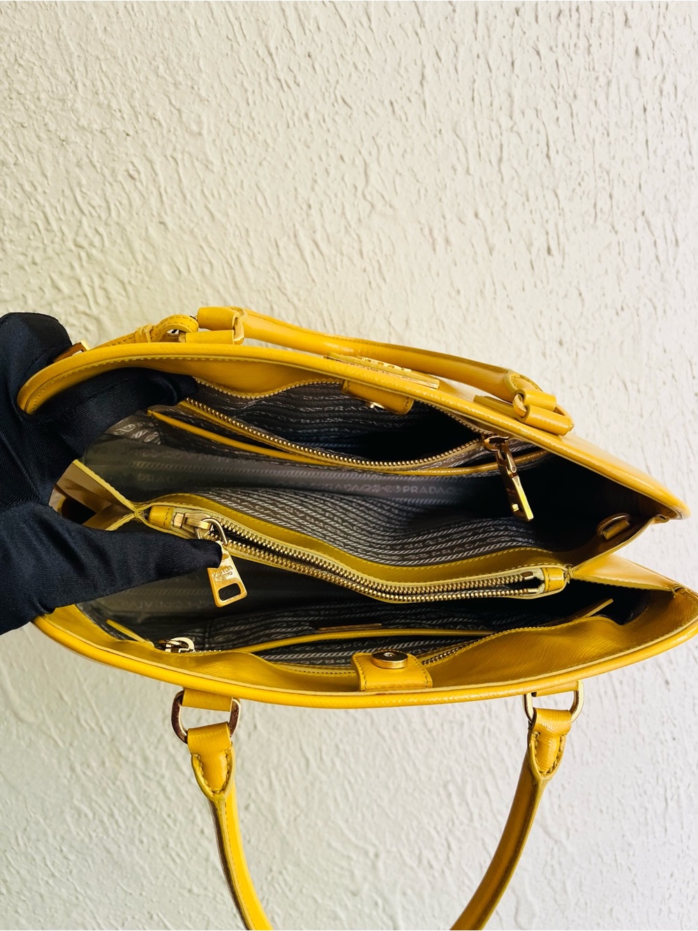 Prada Promenade Bag - Picture 5 of 10